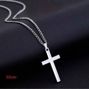 SILVER CHRISTIAN STAINLESS STEEL CROSS PENDANTS NECKLACE. *NEW*